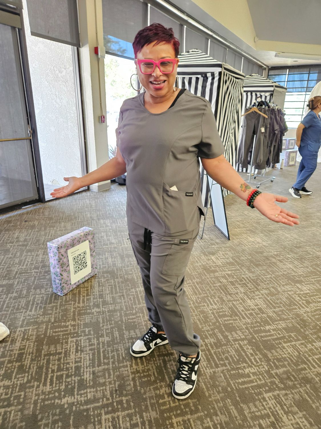 Why Scrubs Don’t Fit Curvy Women — And What Needs to Change