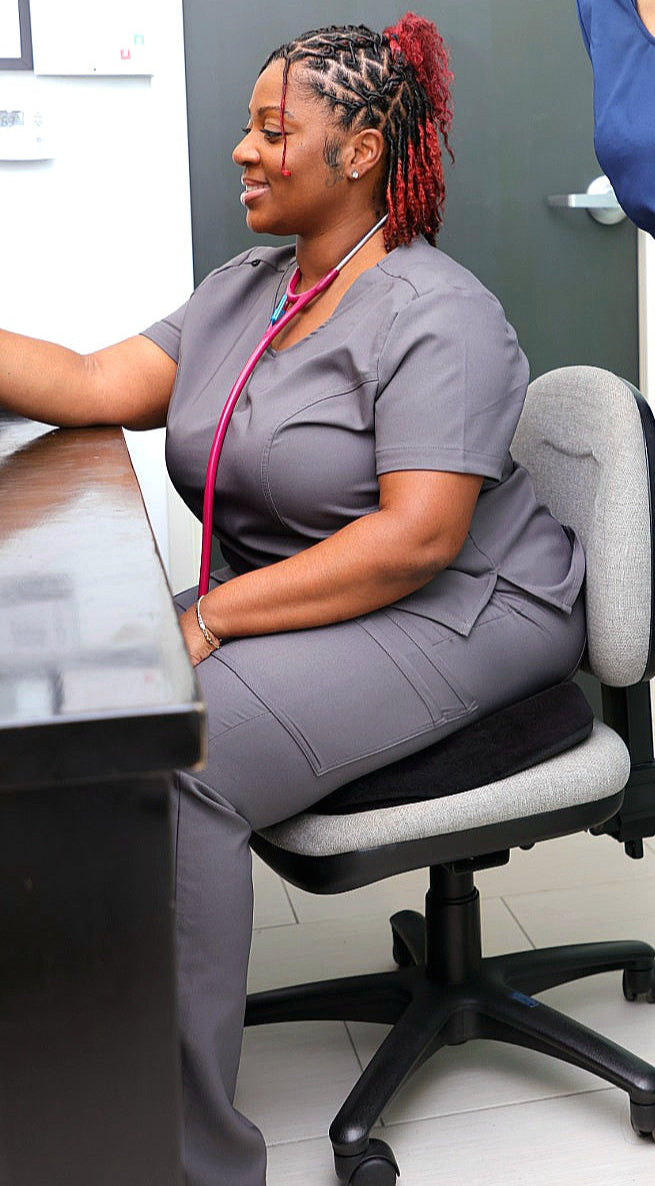 Jasmine Curvy Scrub Top